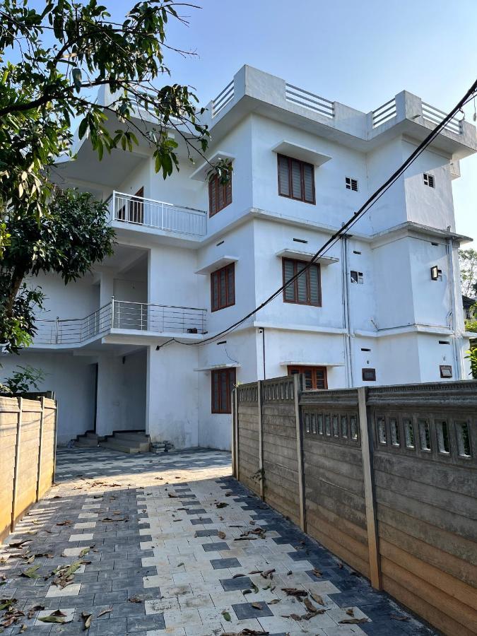Wayanad Biriyomz Residency, Kalpatta, Low Cost Rooms And Deluxe Apartment Eksteriør bilde